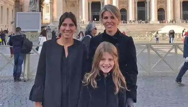 El Papa recibió a las hijas de Nisman en el Vaticano