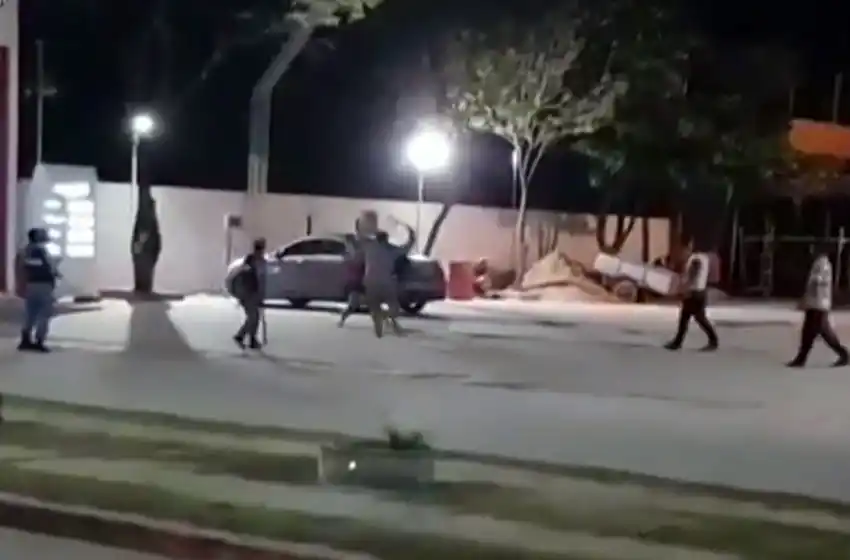 Un concejal de Formosa fue filmado golpeando a una mujer