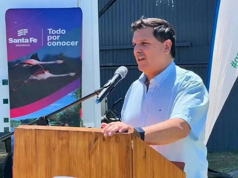 Un empleado municipal de Roldán se enojó y agredió al intendente: buscan echarlo