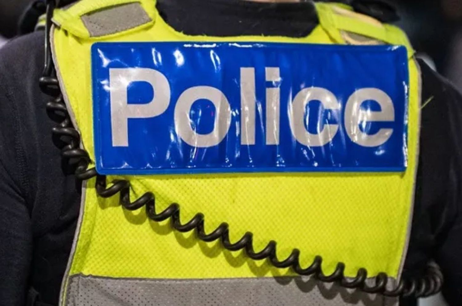 Roban dos cabezas del cementerio de Melbourne e investigan la línea satánica