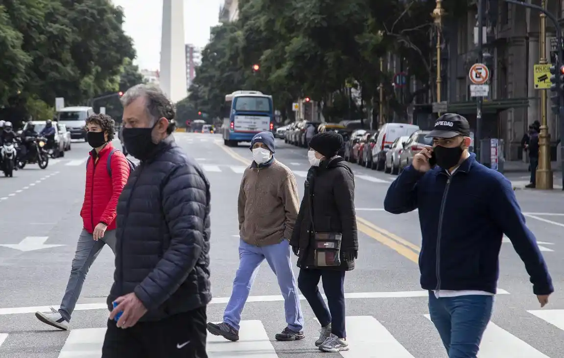 Confirmaron 54 muertes y 3.367 nuevos contagios en las últimas 24 horas