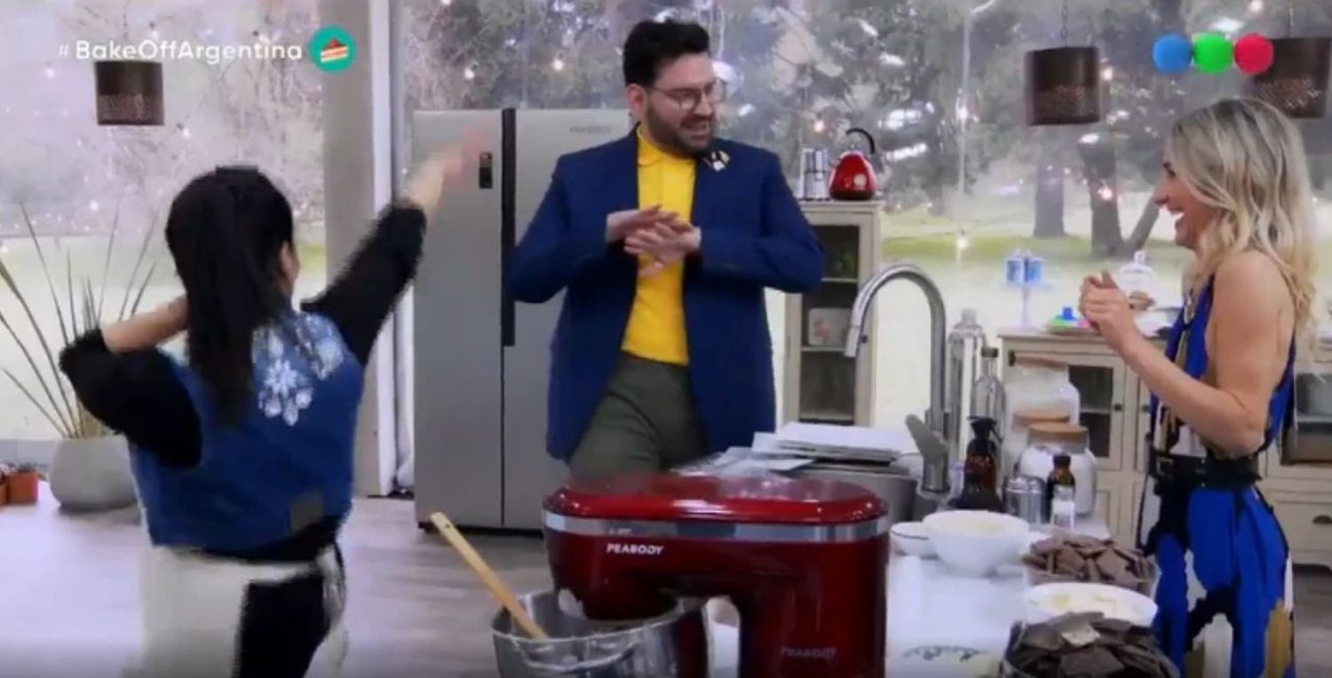 Damián Betular hizo una desopilante danza árabe y llovieron los memes