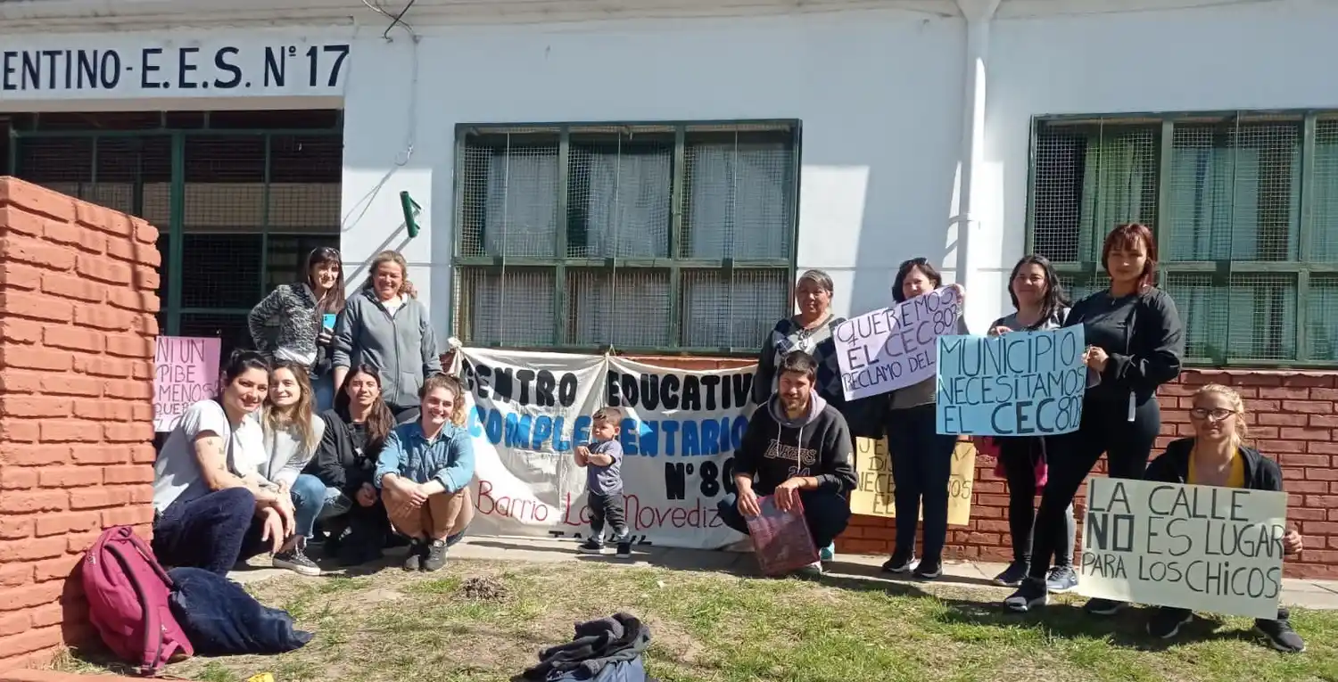 "La calle no es un lugar para los chicos", expresaron en reclamo por la concreción del CEC 803 en La Movediza.