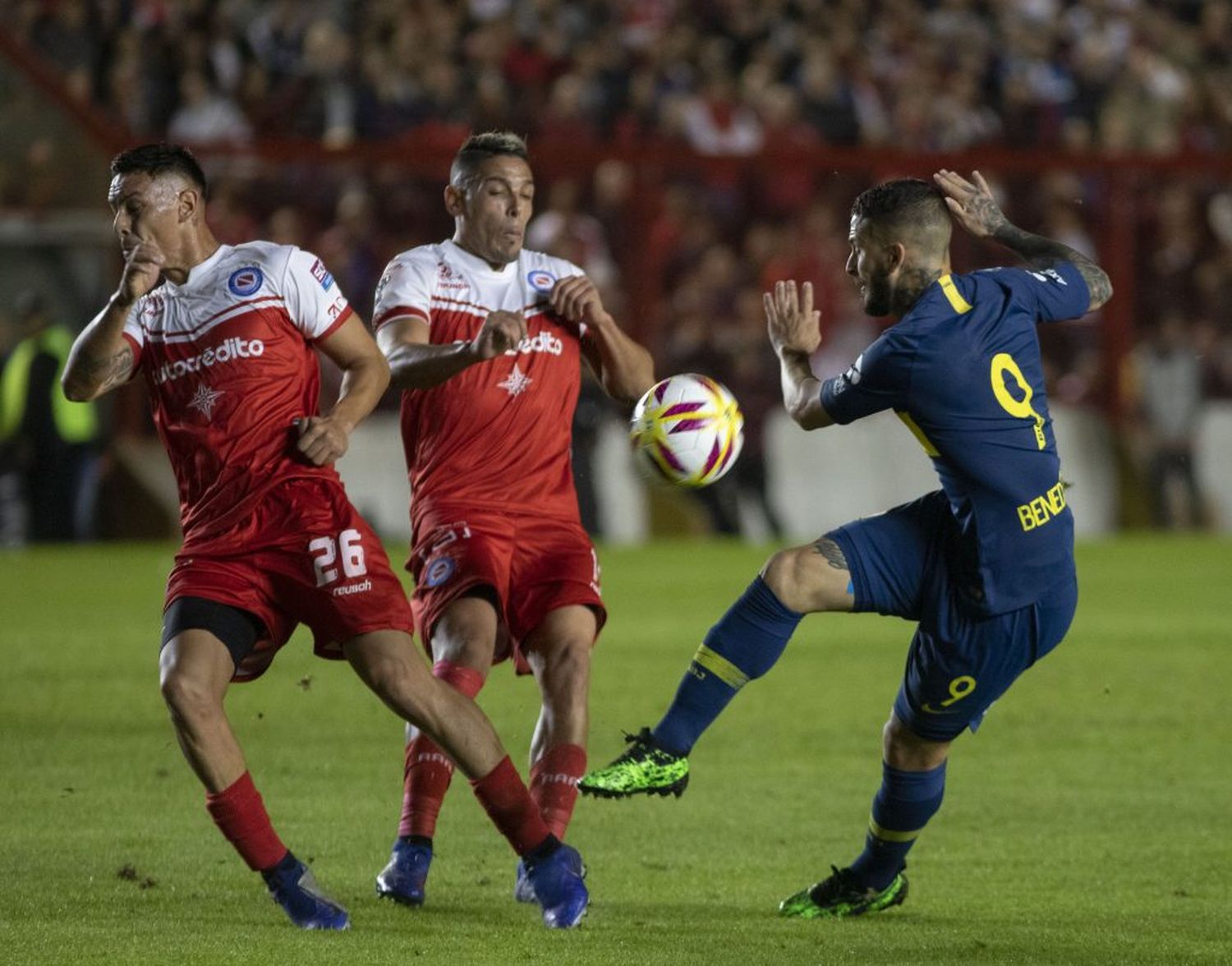 Boca se llevó de La Paternal un valioso empate sin goles