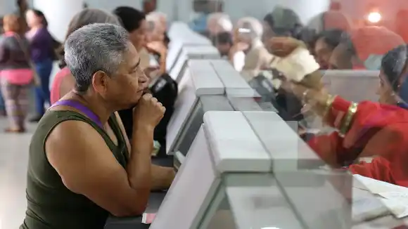 POR FIN ACLARAN cuánto van a cobrar los pensionados del IVSS con el aumento de Maduro