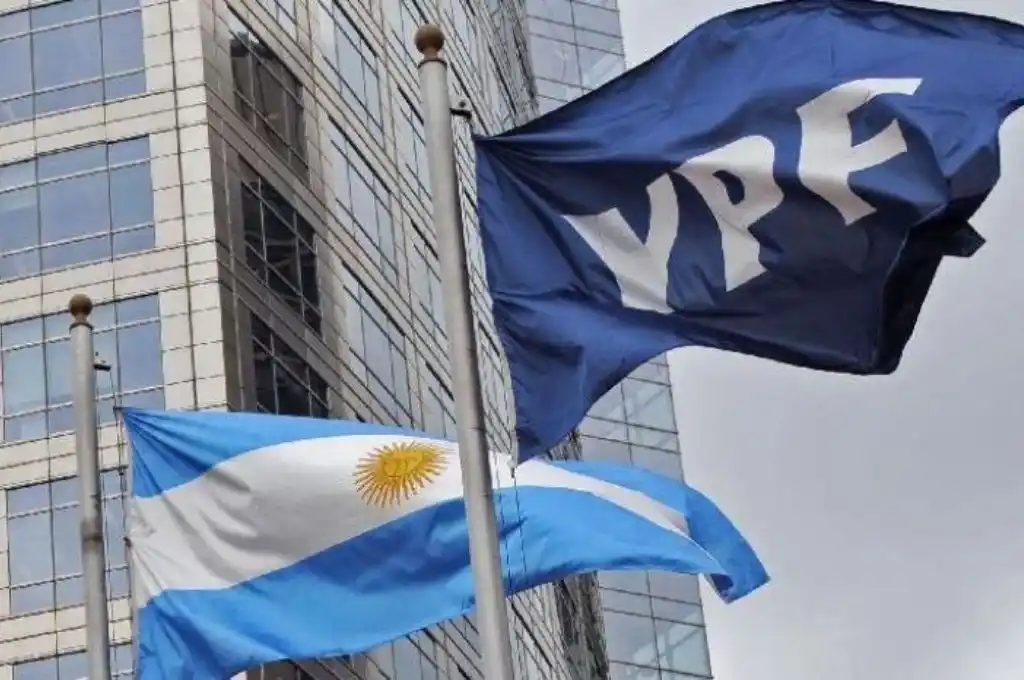 Ordenan que YPF paralice un contrato millonario