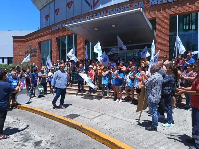 Problemas para un intendente bullrichista: municipales de San Isidro paran 72 horas por salarios bajos y "acoso laboral"