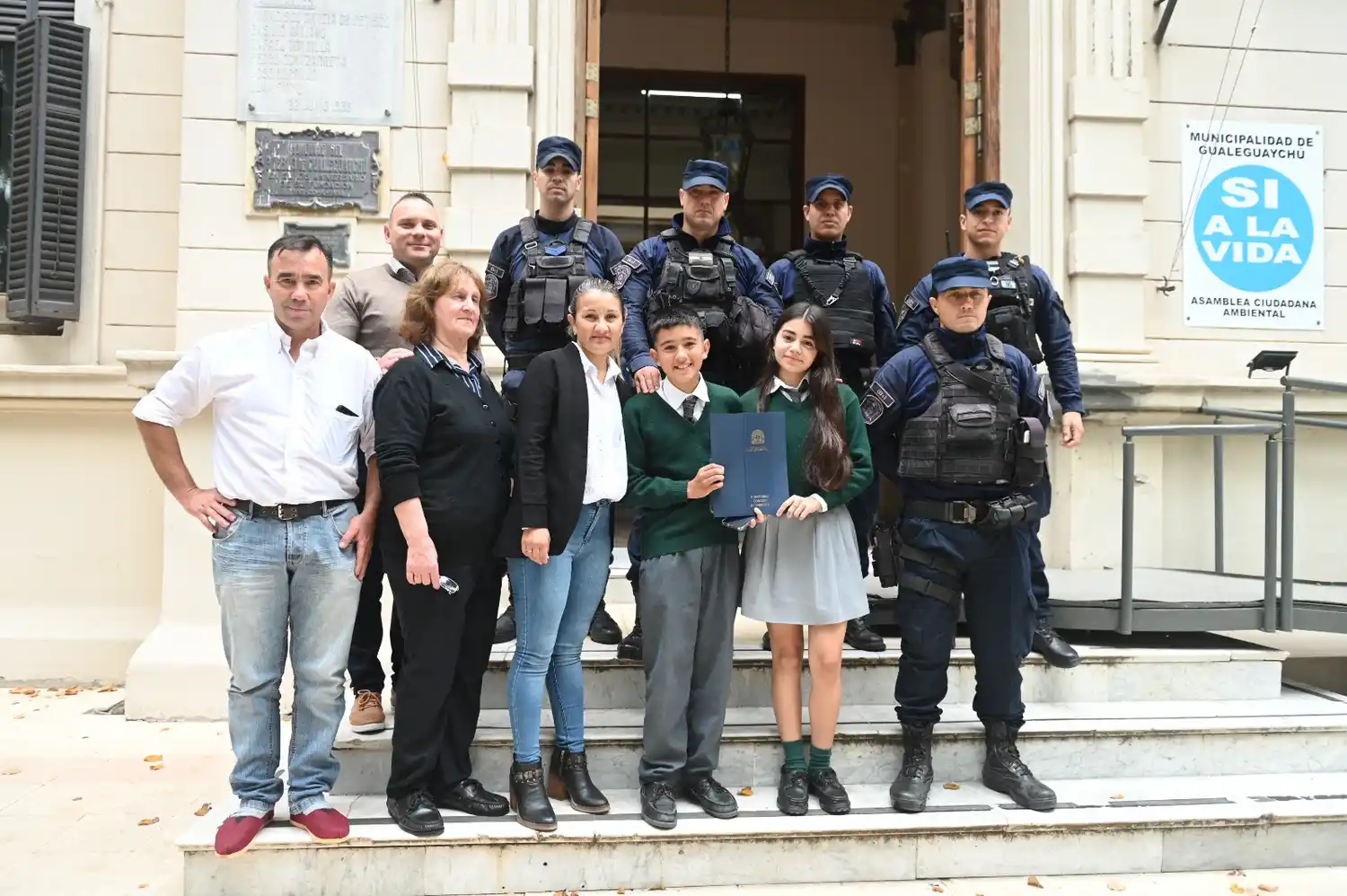 La plaza del Parque de la Estación llevará el nombre de un policía local que murió mientras cumplía sus funciones