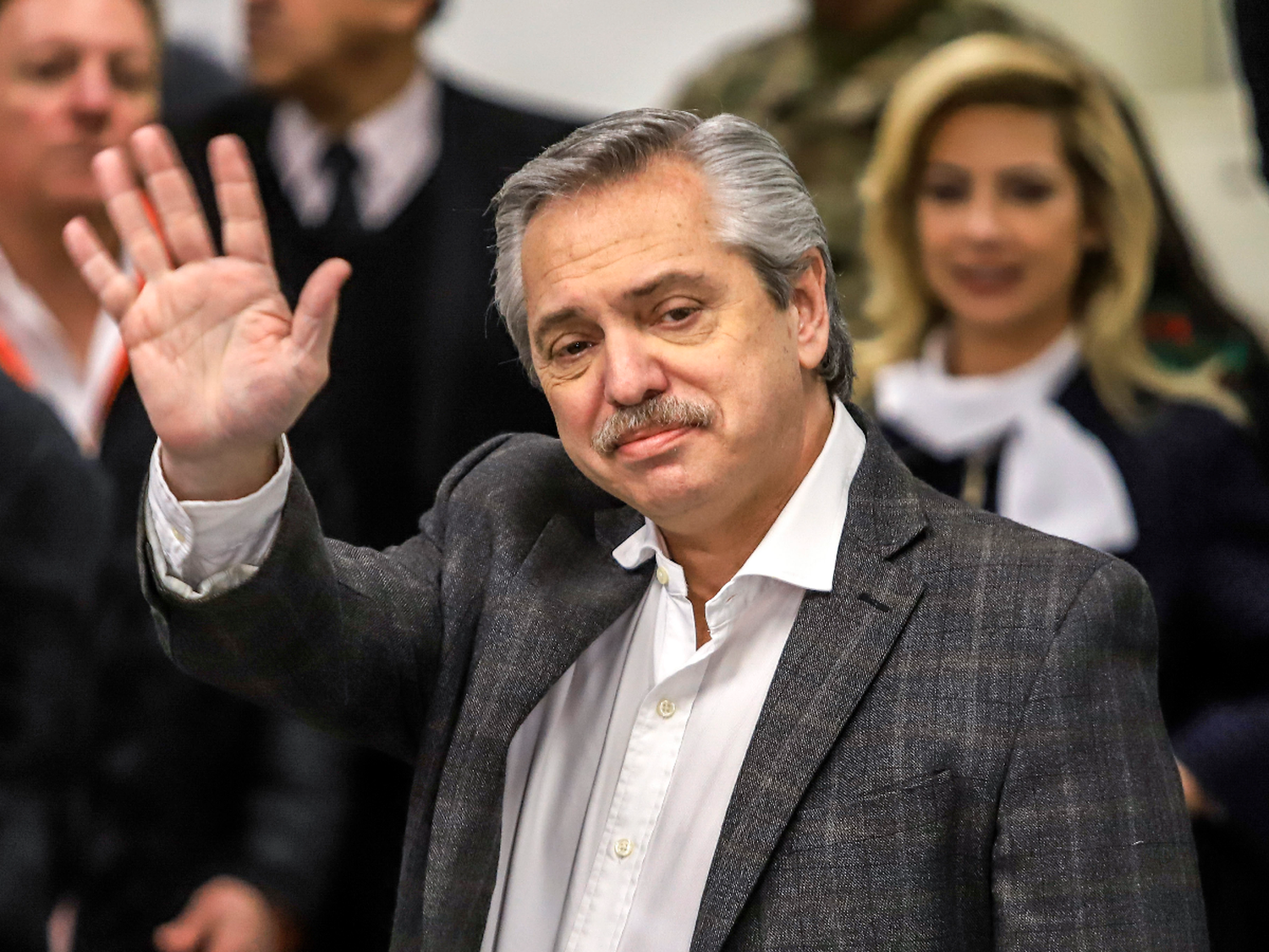 Alberto Fernández envió una señal a Brasil: "No pienso cerrar la economía", y le dejó la puerta abierta a Lavagna