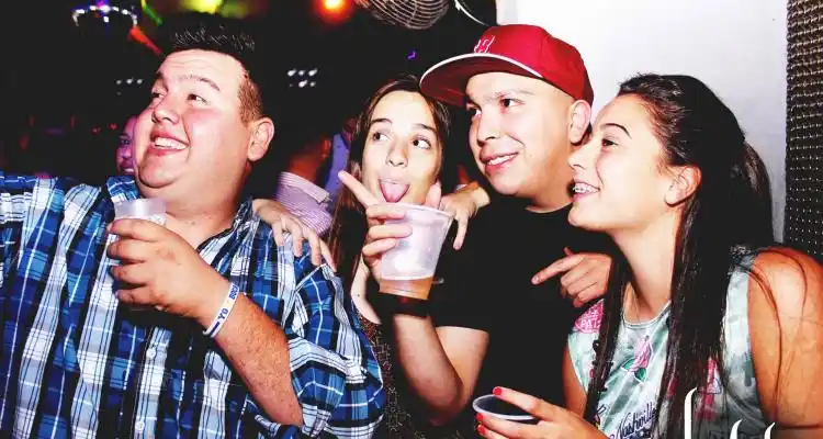 Bar Dubai aclaró episodio con los “gauchos”: “De sombrero, gorro o boina no se puede entrar, pero es igual para todos”