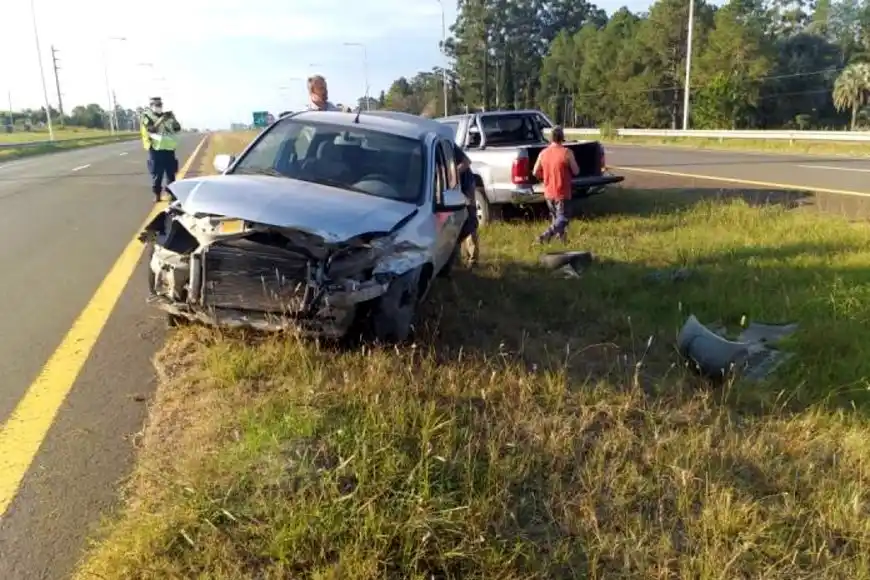 Despistó y volcó un vehículo en la Autovía 14: no hubo lesionados