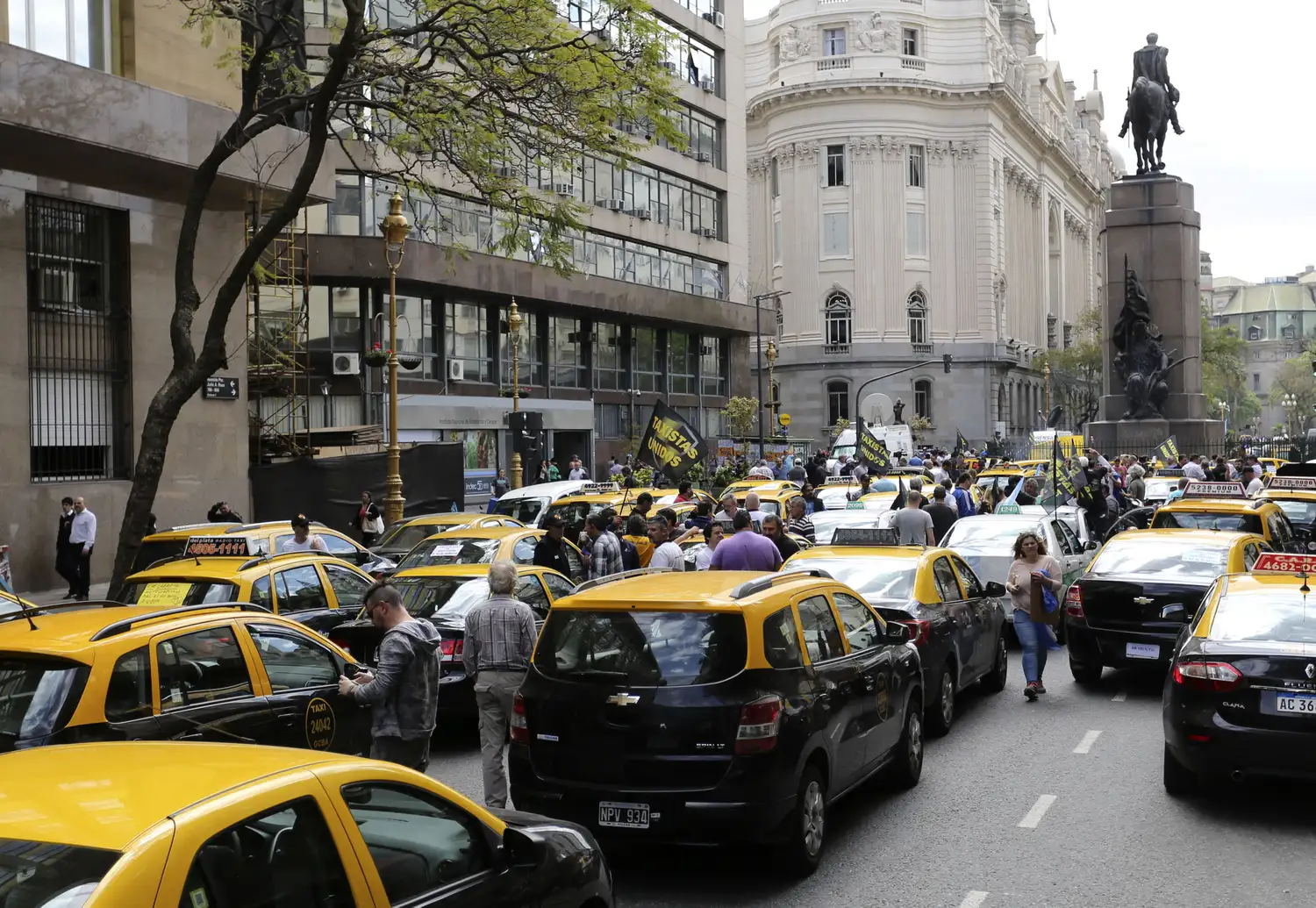 Protesta ante la presentación de un proyecto para legalizar Uber
