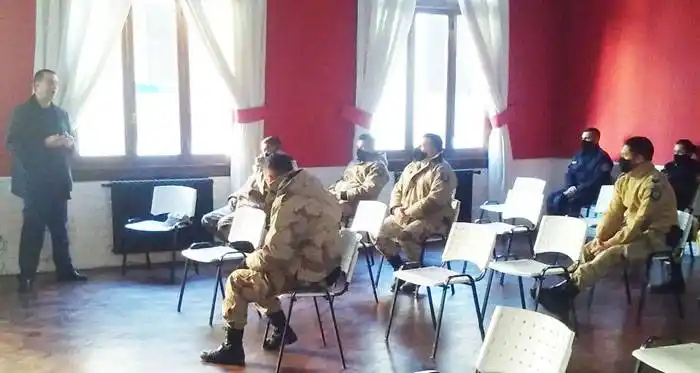 Continúan las capacitaciones para el personal policial