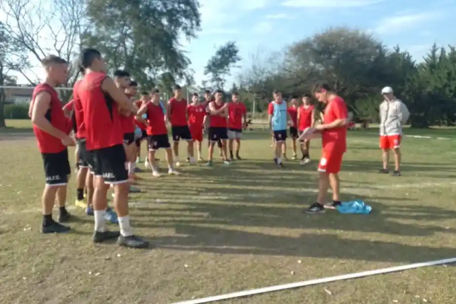 9 de Julio viajó a Chaco con dudas