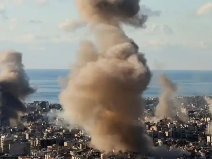 Hezbollah lanzó un masivo ataque de cohetes contra el norte de Israel