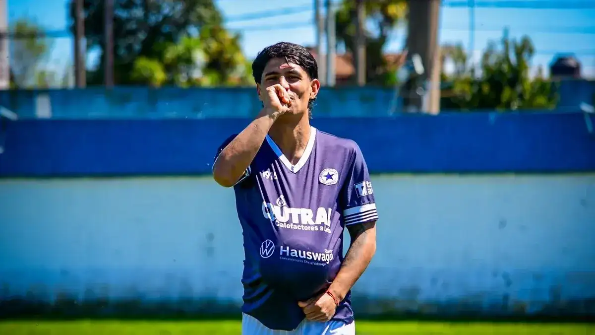 FOTO INFOEME Quimey Marín, el olavarriense exSantamarina, juega en Racing de su ciudad.