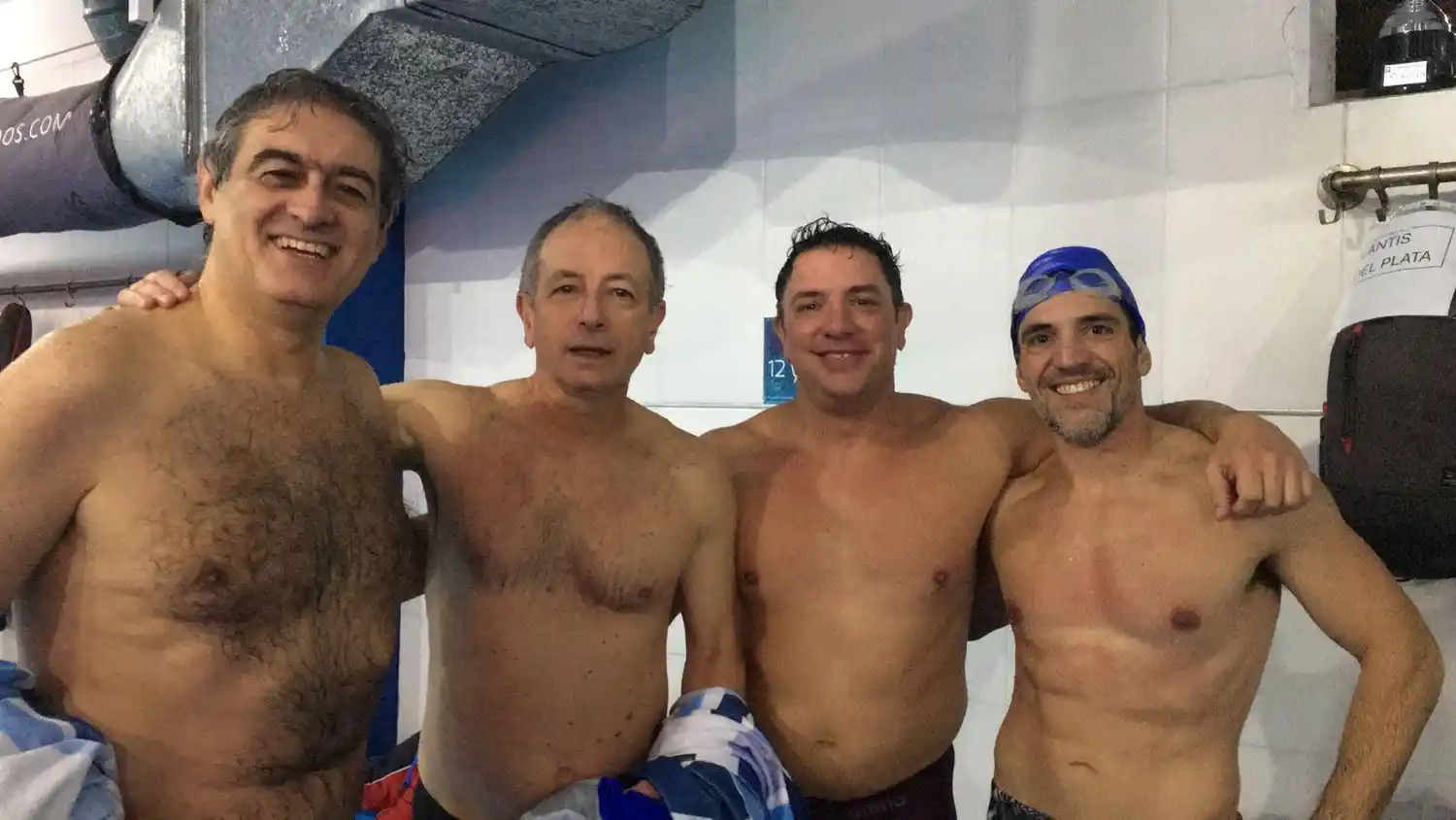 Sansosti, Saumell, Lavagnino y Armentano; parte de la delegación de Escualo en Mar del Plata.