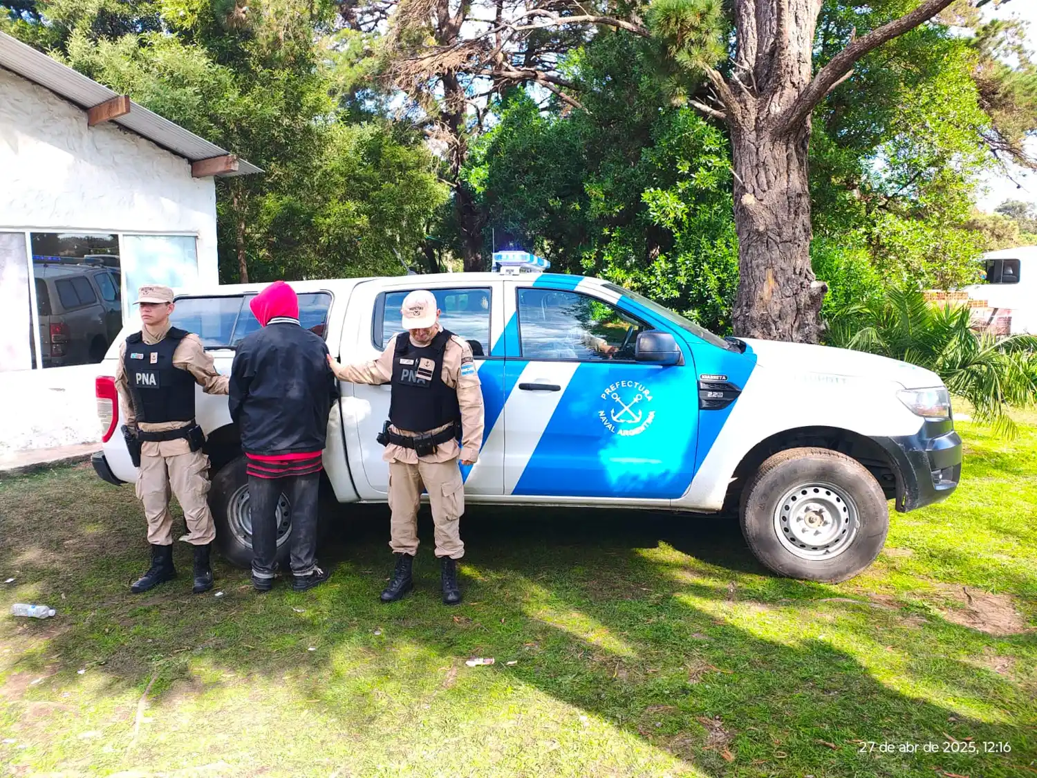 Parte de la droga secuestrada