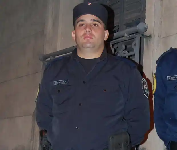 El adiós a un policía honesto