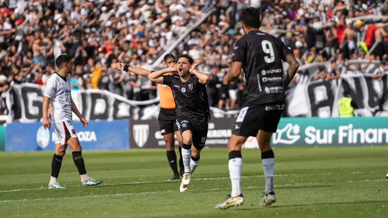 Gimnasia de Mendoza llegó a la final por el primer ascenso