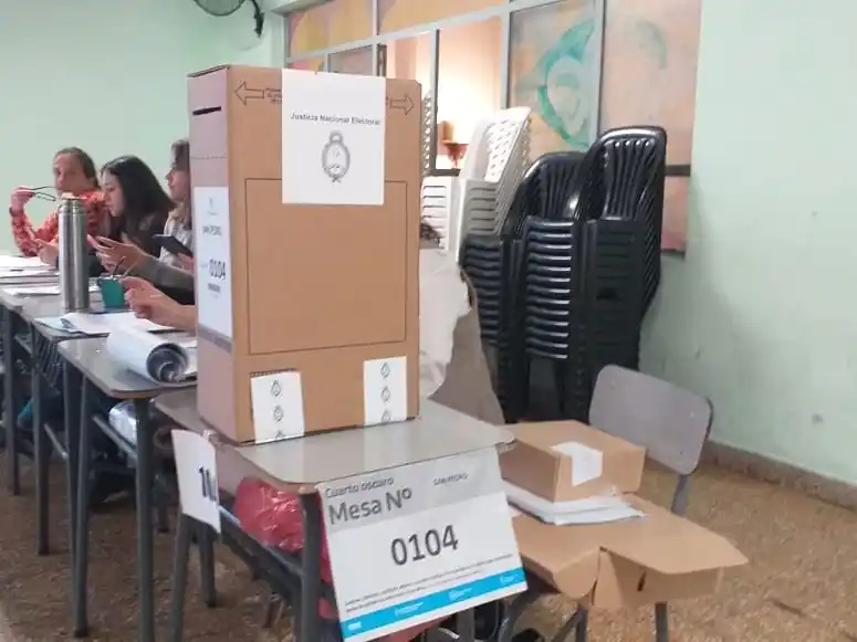 El Gobierno provincial pagará 10 mil pesos mensuales a los empleados estatales que cumplan funciones relacionadas con el proceso electoral.
