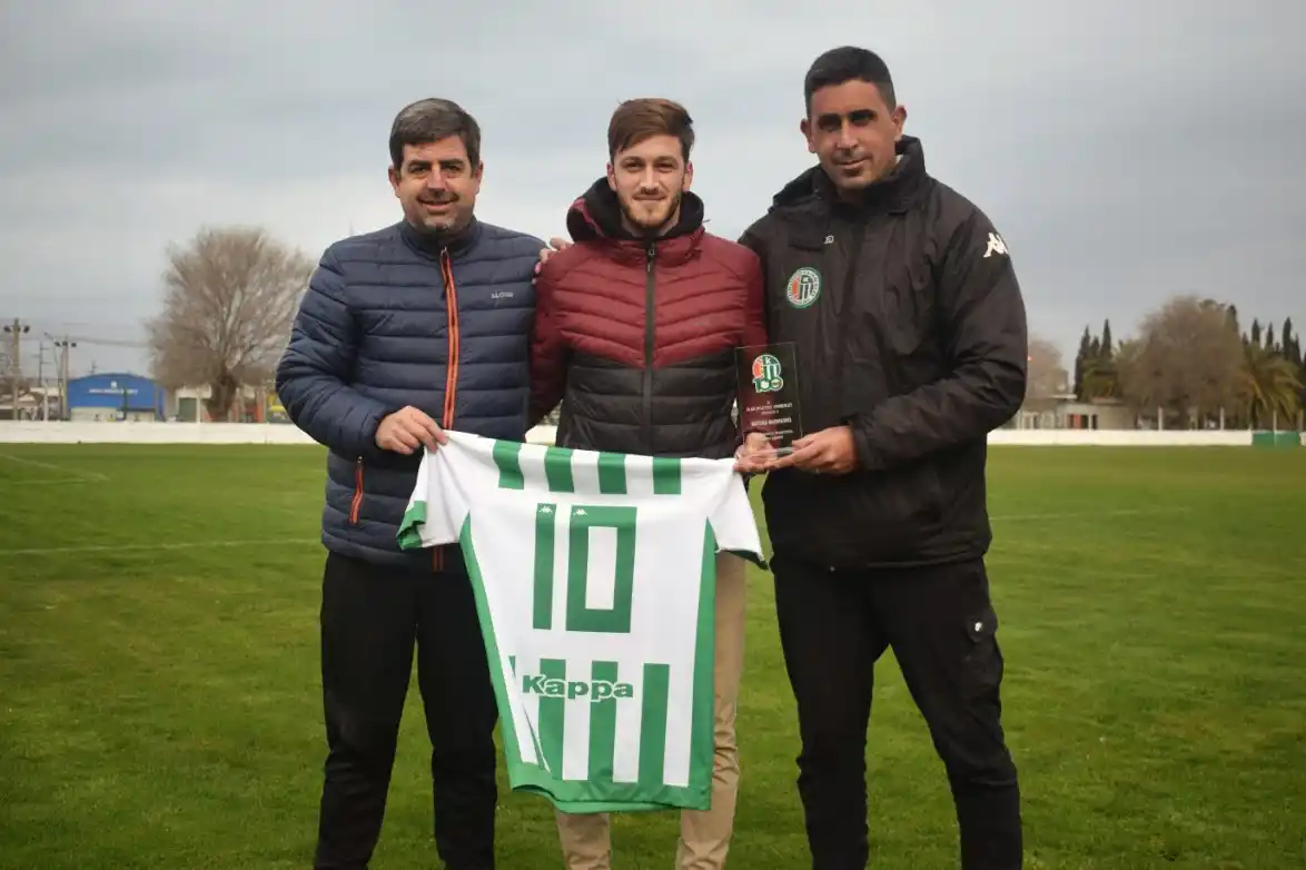 Matías Barreiro se va al fútbol italiano