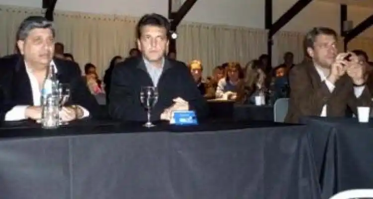 Massa apoyó a Monfasani y cuestionó a “los oportunistas que ahora quieren ir con el peronismo”