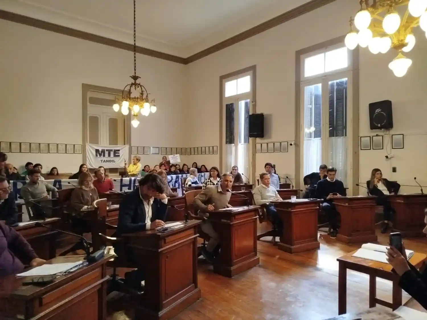 Tensión en el Concejo Deliberante por los recortes sociales: fuerte rechazo al fin de Volver al Trabajo