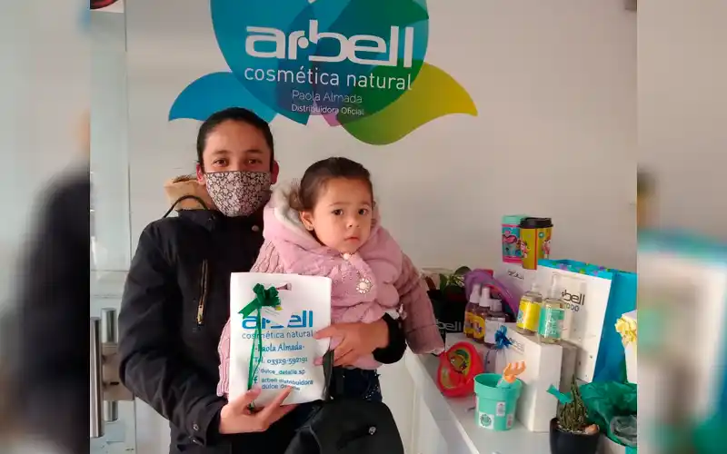 Gisela pasó por su premio de Distribuidora Dulce Detalle