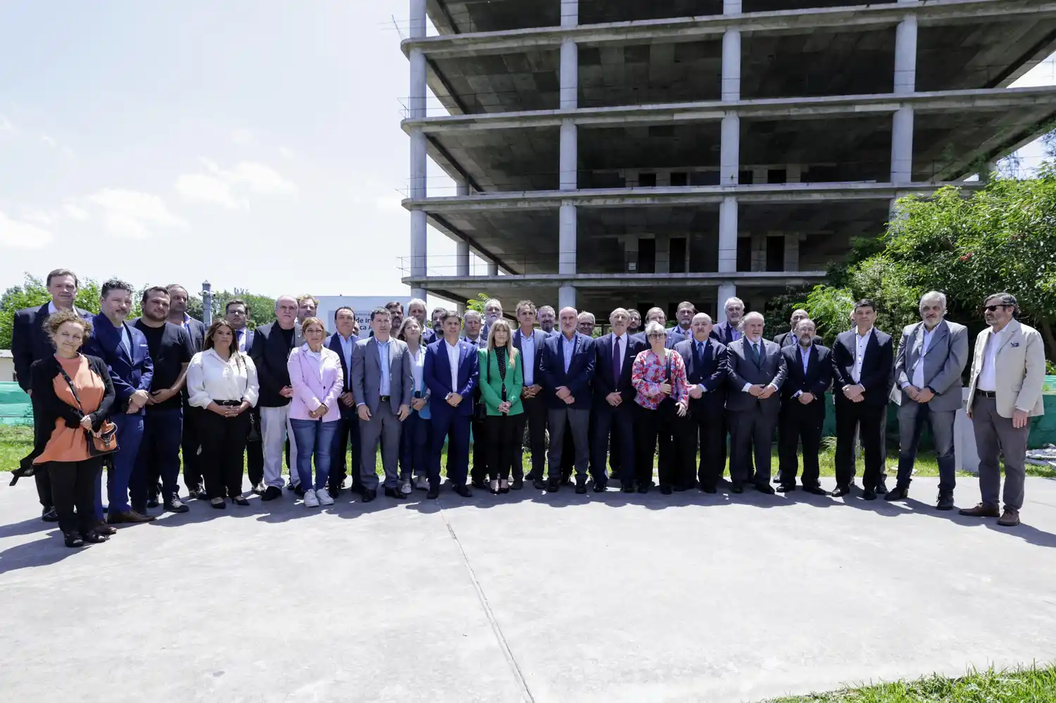 Provincia firmó el convenio con Unicen y se retomará la obra de la fachada del Rectorado