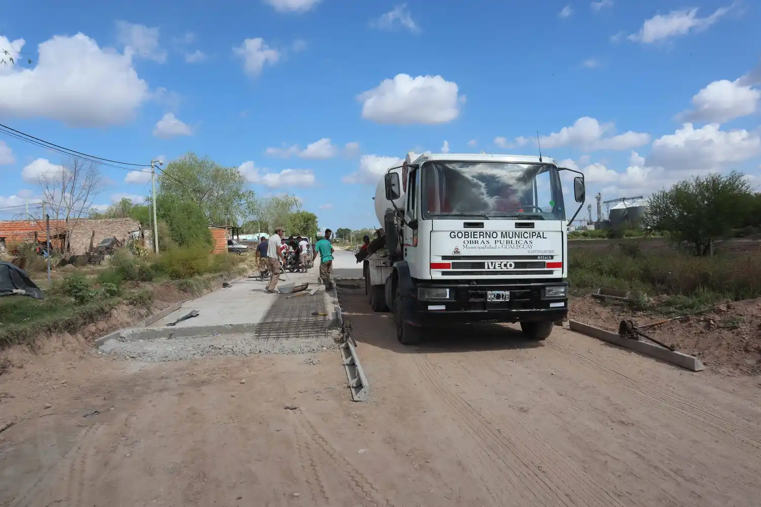 Continúan trabajando en el Barrio Evita