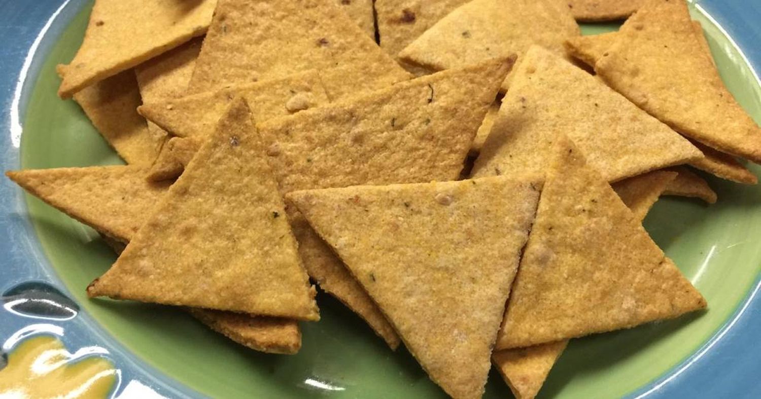 Aprende a hacer nachos caseros con solo 2 ingredientes (+Video)