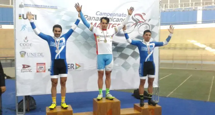 Lázaro Villarruel Medalla de Bronce