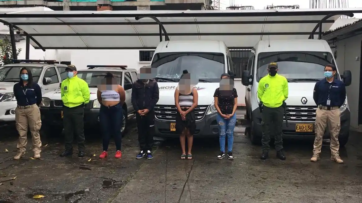 PRIMERAS EXPULSIONES Migración Colombia deportó a 4 venezolanos por hechos de Calí