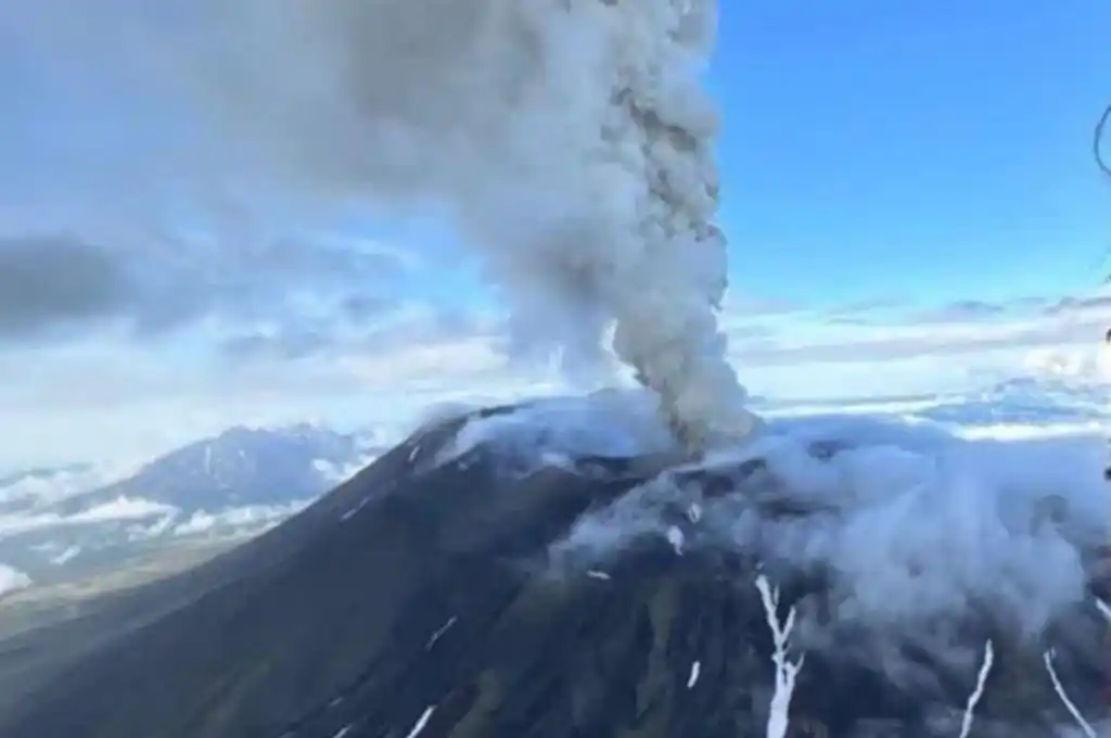 Volcán Krasheninnikov