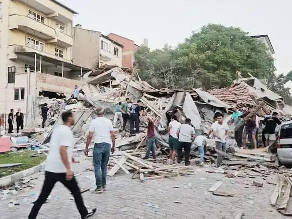 Un sismo de magnitud 6,1 sacudió a Turquía: al menos un muerto y seis heridos