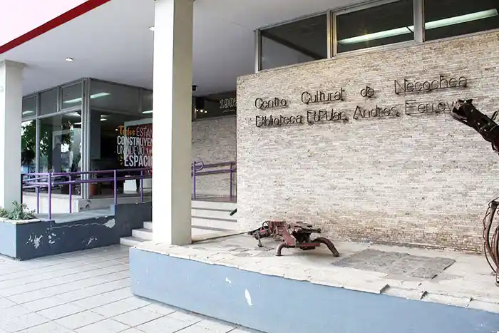 Biblioteca: se prestan hasta cuatro libros