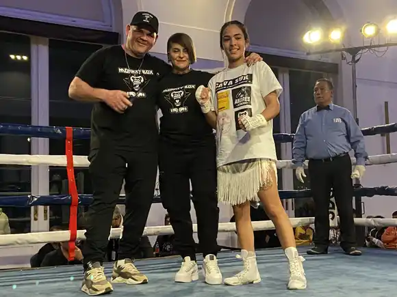 Zoe Fernández y Gonzalo Manríquez protagonizan la velada del sábado en el Polideportivo del Barrio Las Heras