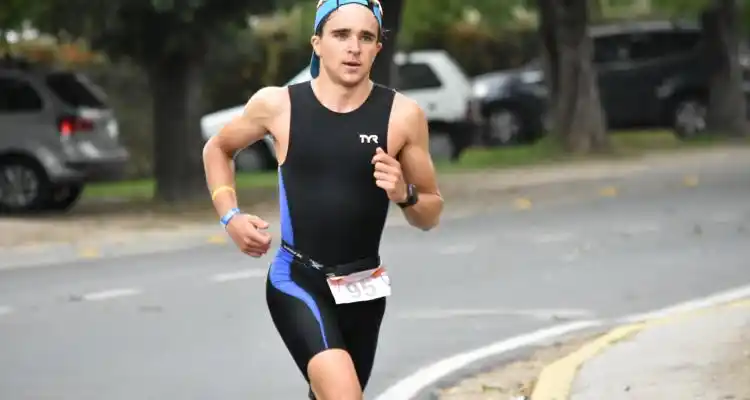 Toughman realizó un medio ironman en San Pedro
