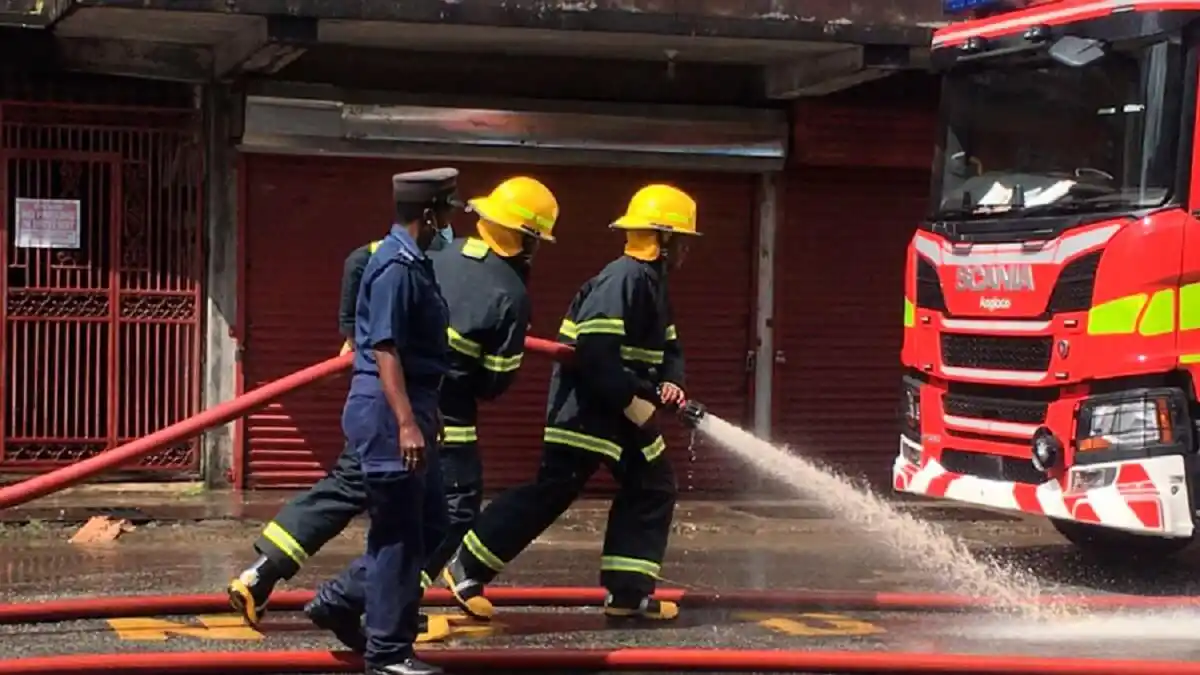 VORAZ INCENDIO DESTRUYE albergue de menores en Guyana: es el segundo en dos semanas