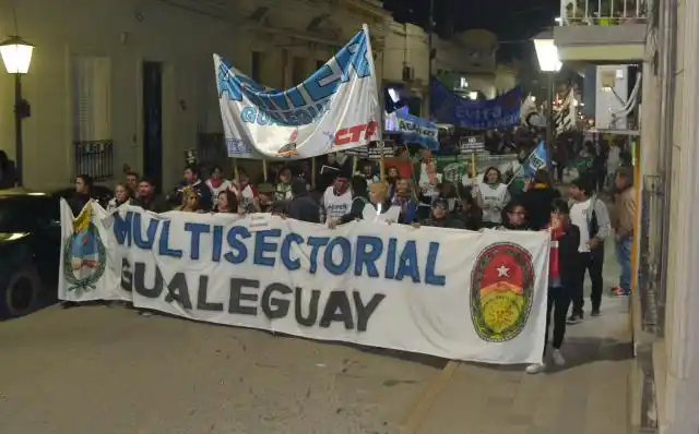 Importante movilización contra el Tarifazo