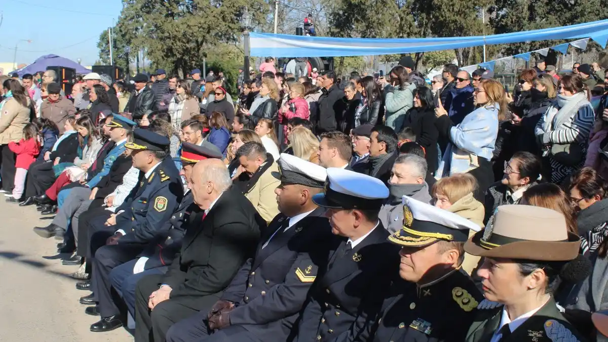Se invita a la comunidad a participar del acto conmemorativo de nuestra independencia.