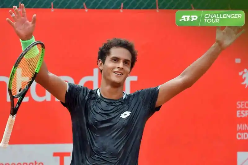 Varillas se coronó en Tigre.