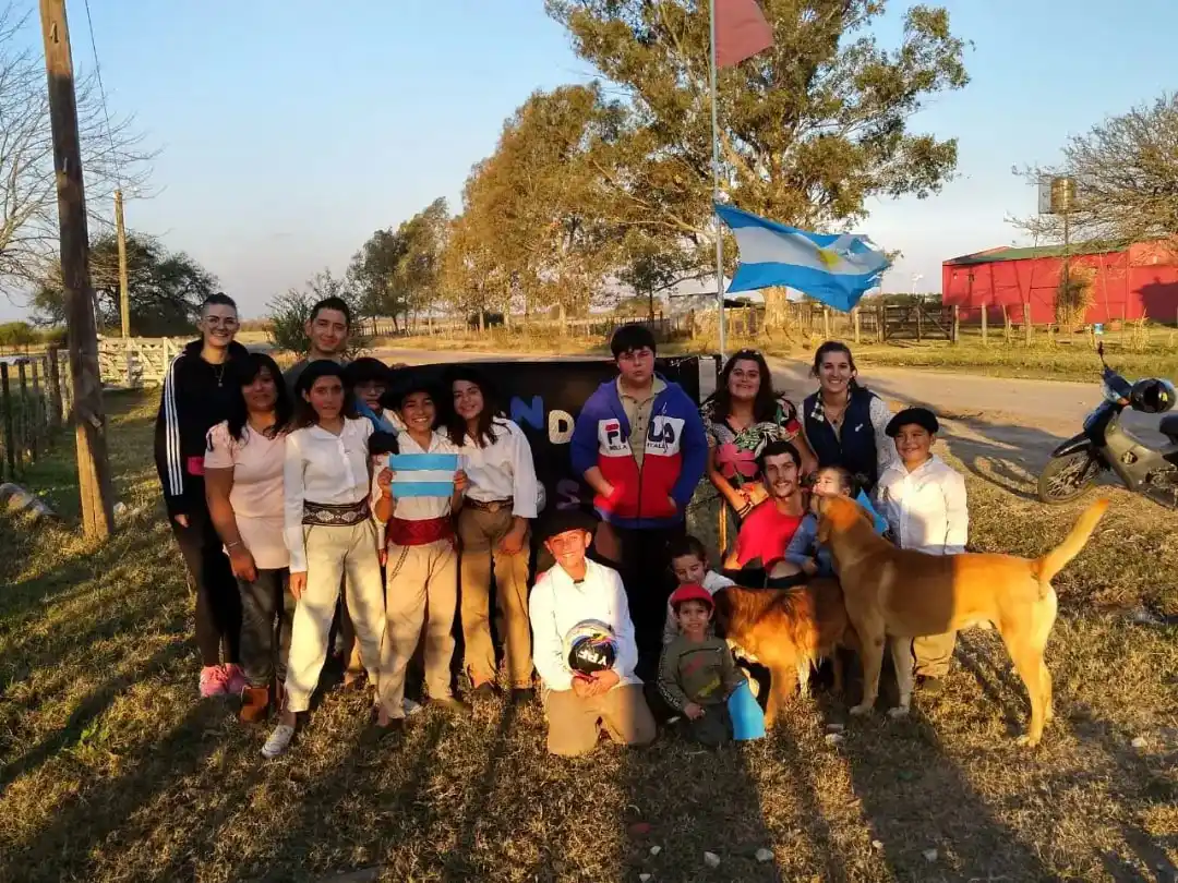 La Juventud Radical Gualeguay compartió una jornada en el Merendero "Los Camperitos"