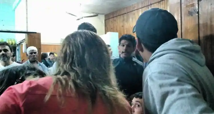 Sindicato de Acosta levantó el paro de municipales y ATE confirmó que sigue de huelga