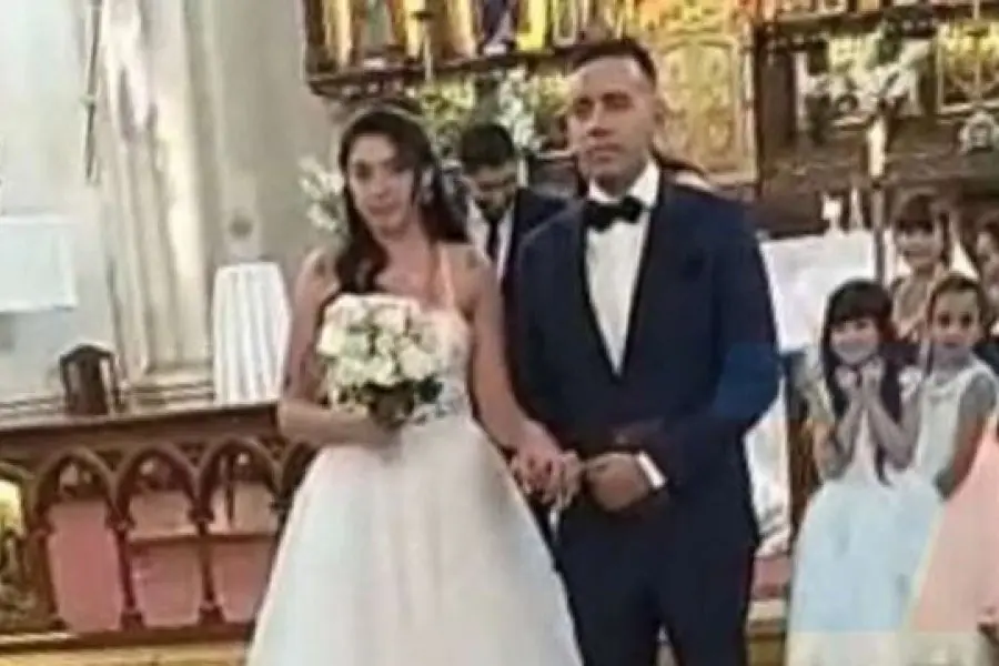 Se filtraron las imágenes de la "boda narco" que culminó con el triple crimen en Ybarlucea