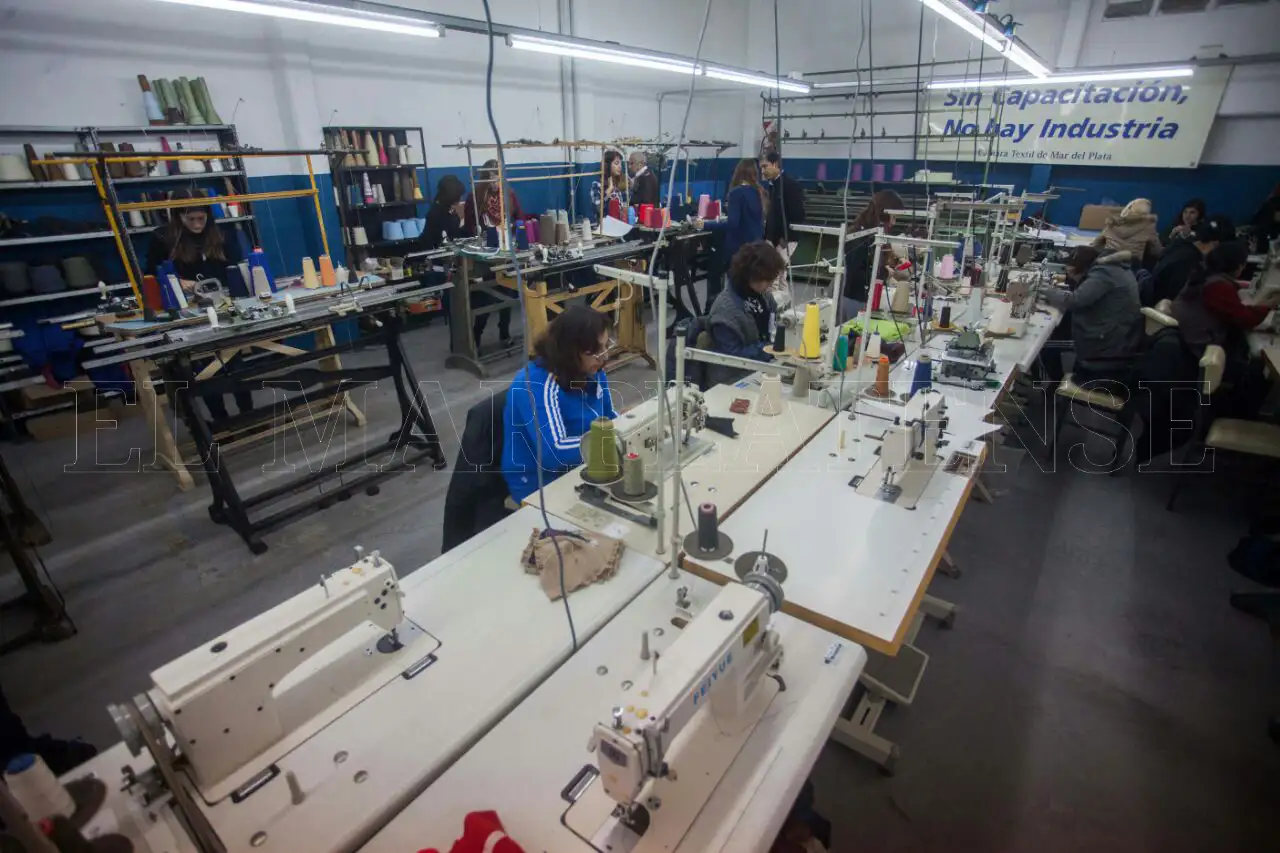 Impulsan la reapertura de la Escuela de Capacitación Textil