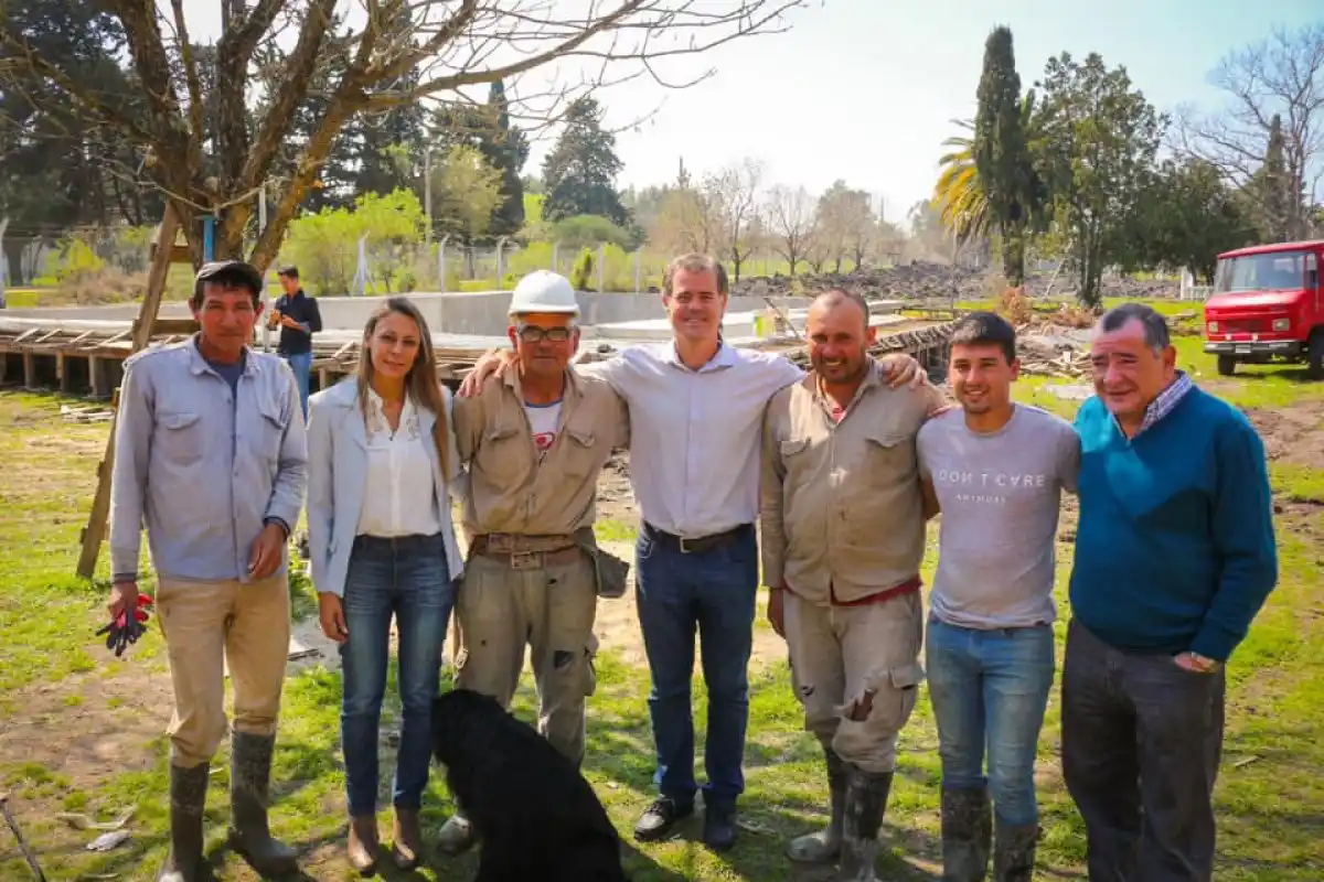 A buen ritmo avanza la construcción de la pileta semiolímpica de la Caja Municipal de Jubilaciones