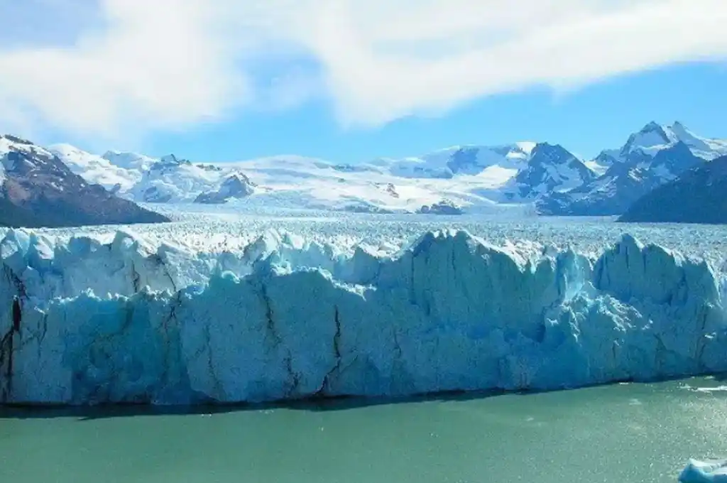 Se fisuró el Glaciar Perito Moreno