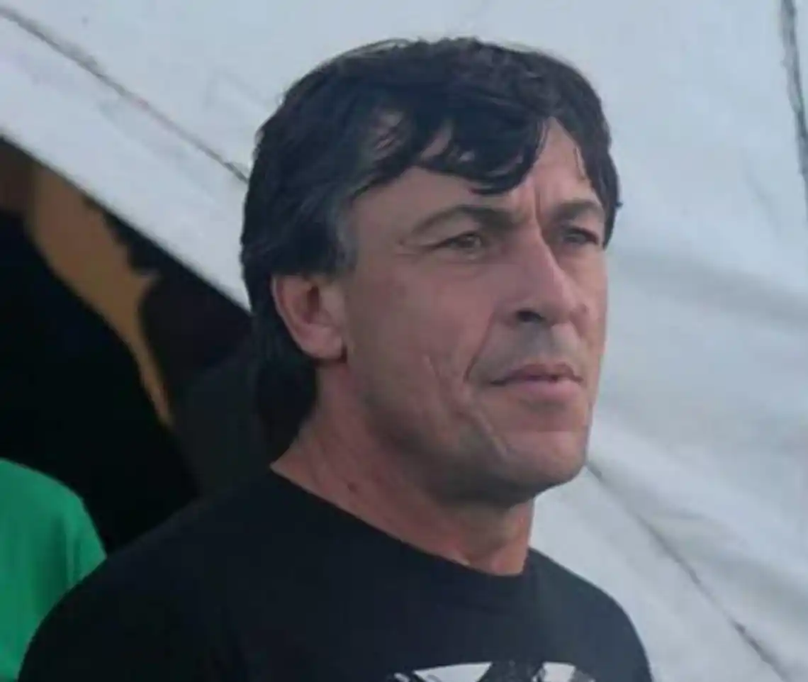 El exentrenador de los Pumas, Daniel Hourcade, dará una charla sobre trabajo en equipo 